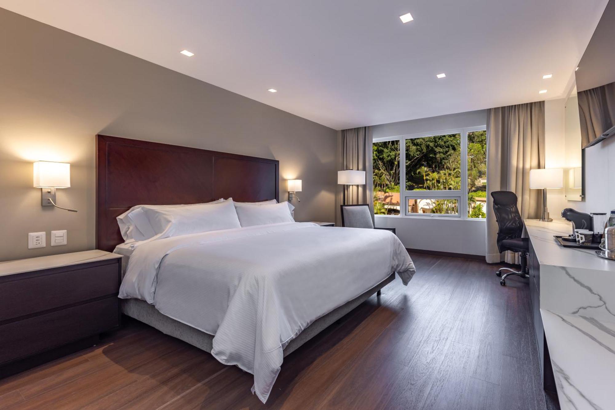 Hotel Biltmore Гватемала Экстерьер фото